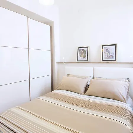 Apartment Guantai Prestige